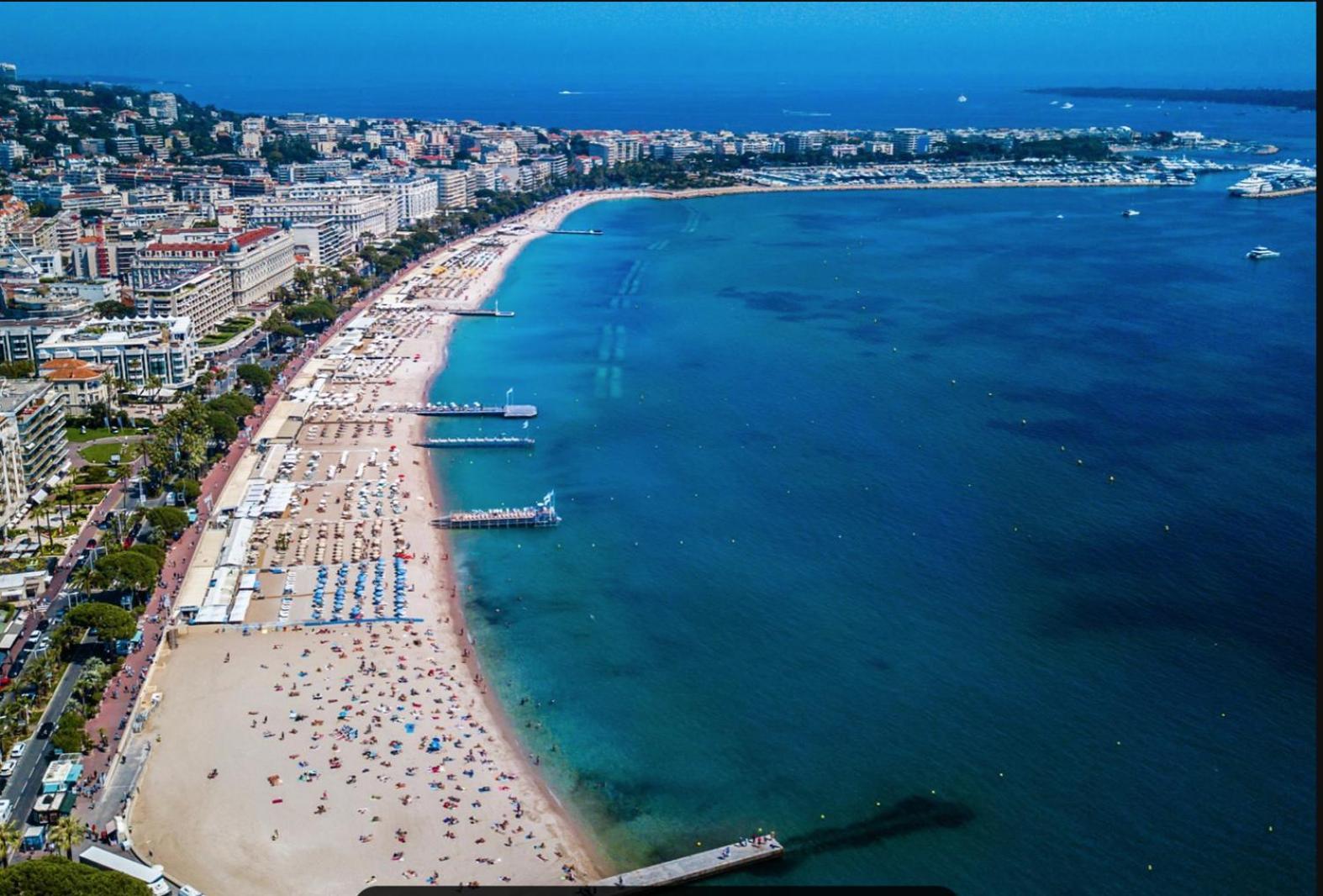 Appartamento Le Bristol Cannes Esterno foto